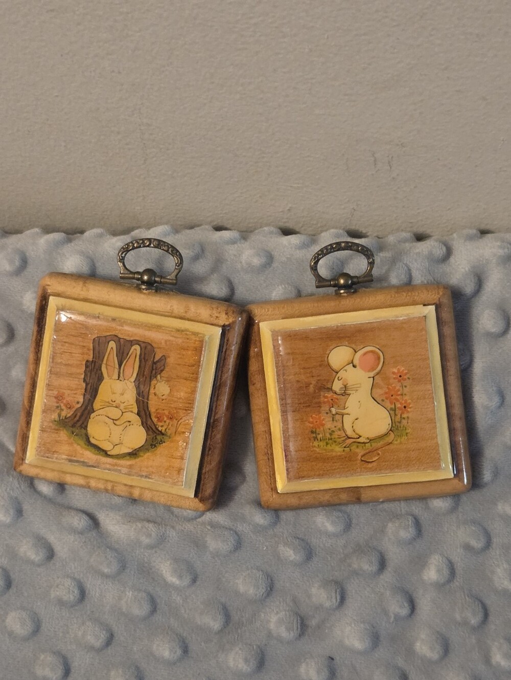 Set of 2 vintage handmade wall wood plagues mouse & bunny
